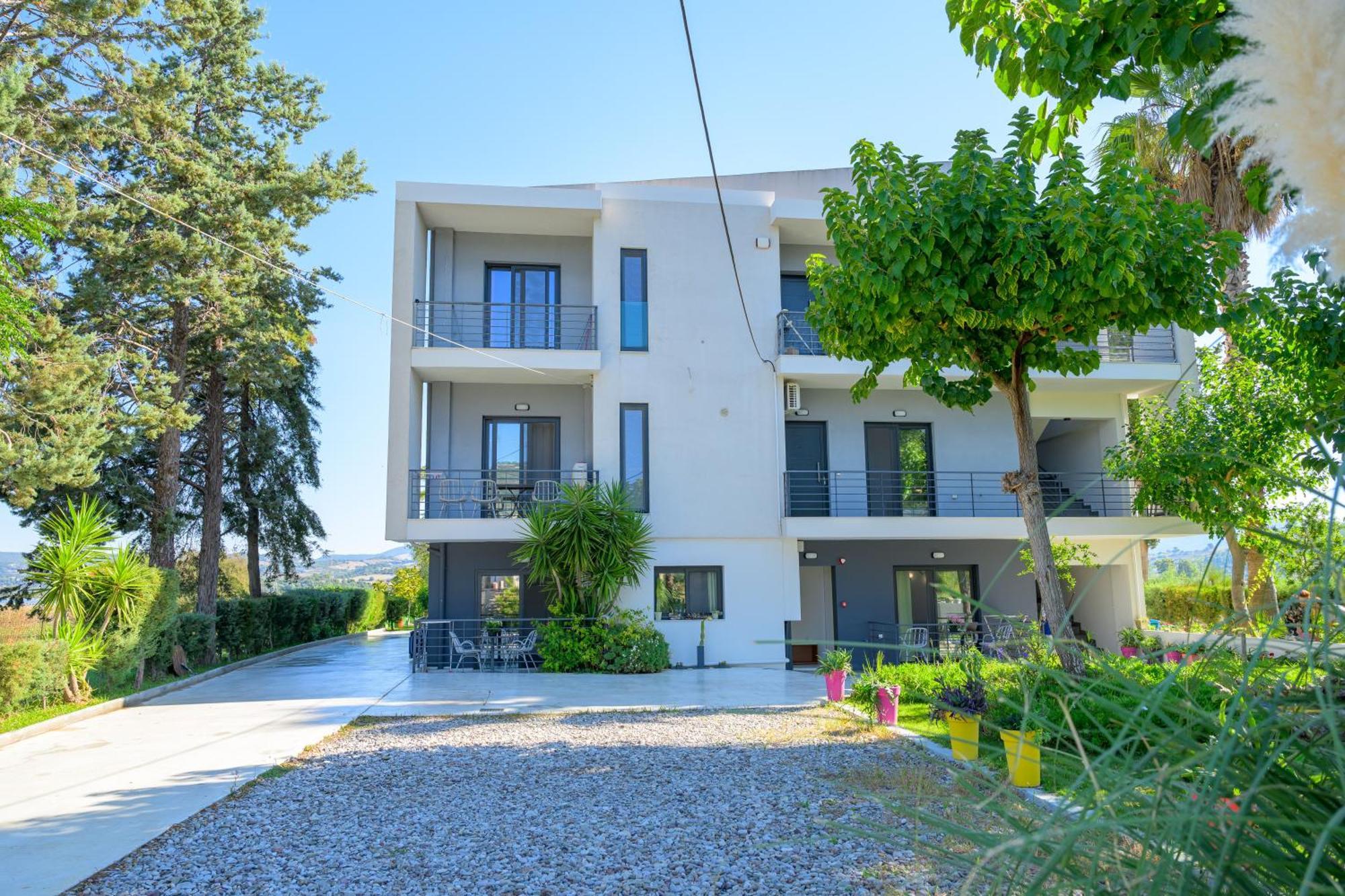 Bikini Apartments Kariótai Exterior foto